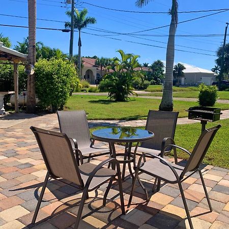 2 Bed Cottage With Pool, Close To Beach! Bbq Grills & Patio Fort Myers Eksteriør billede