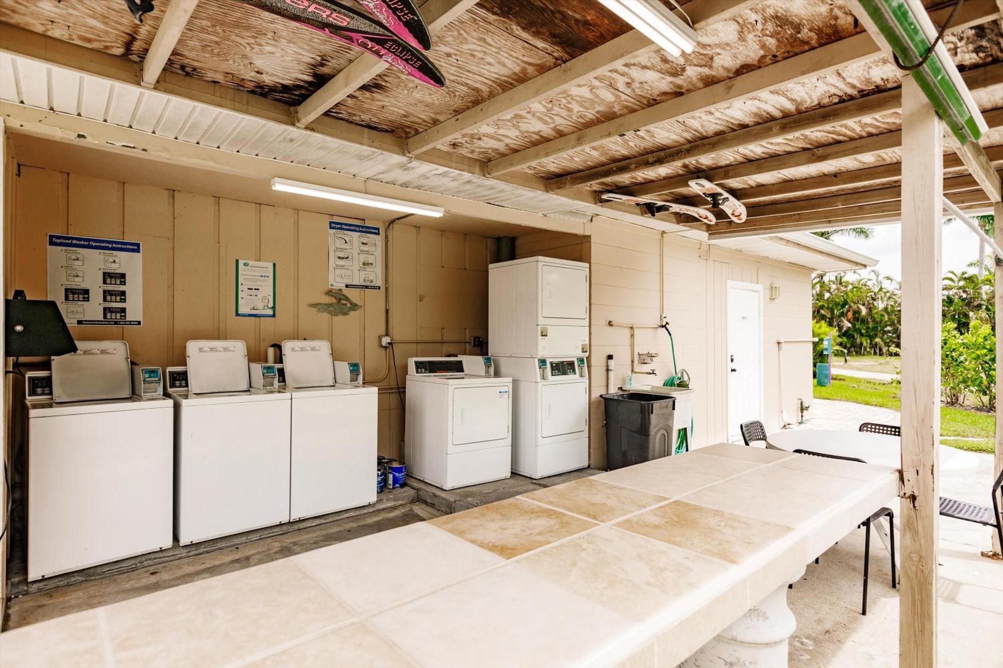 2 Bed Cottage With Pool, Close To Beach! Bbq Grills & Patio Fort Myers Eksteriør billede