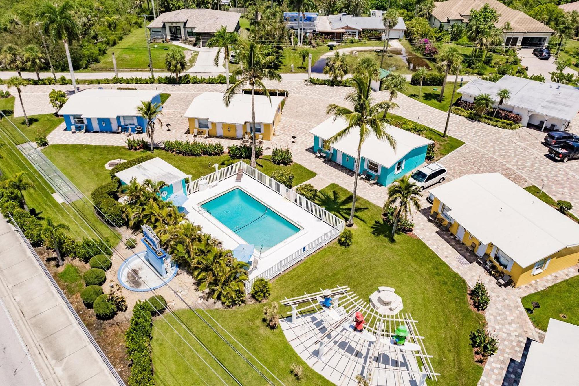2 Bed Cottage With Pool, Close To Beach! Bbq Grills & Patio Fort Myers Eksteriør billede