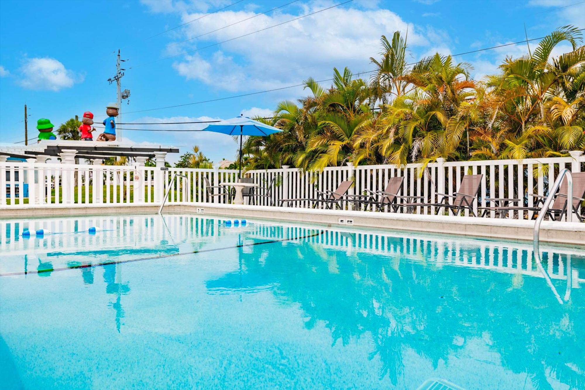 2 Bed Cottage With Pool, Close To Beach! Bbq Grills & Patio Fort Myers Eksteriør billede